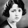 Helen Ferguson as Diana Deacon