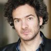 Jean-Paul Bezzina as Thomasdu guide Hachette