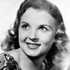 Dorris Bowdon as Mary Reall