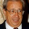 Mauro Vestri as Barber