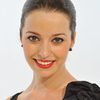 Sabina Branduse as John's Wife