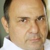 Vahe Bejan as Taxi Driver