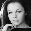Liliia Tsvelikova as Ania