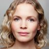 Kate Phillips as Young Hester Gatty