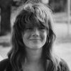 Laurie Bird as Dody White Burke