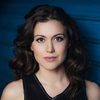 Hana Sofia Lopes as Giulia Levati