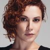 Açelya Topaloğlu as Adli Psikolog Emel Umar