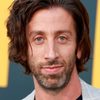 Simon Helberg as Frank