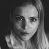 Emma Gojković as Grace 'Kitty'  Anderson