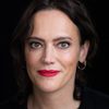 Marieke Dilles as Naomi