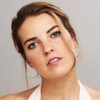 Julia Lara as Sara