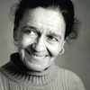 Rosine Favey as La mere