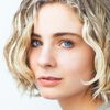 Lizzy DeClement as Julia
