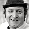 Rolv Wesenlund as Reidar Willien