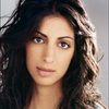 Meera Rohit Kumbhani as Leann