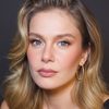 Burcu Biricik as Ezgi
