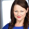 Amy Halloran as Ronnie