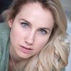 Sand Van Roy as Amanda