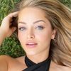 Victorya Brandart as Emma