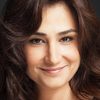 Devin Özgür Çınar as Gülümser Kurt