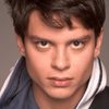 Eduardo Pires as Sérgio Maciel (Serginho)