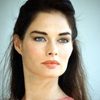 Lara Lamberti as Gedren's Handmaid (as Lara Naszinsky)