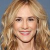 Holly Hunter as Melanie