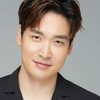Jung Gyu-woon as Guy 3