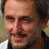 Javier Tolosa as Le policier espagnol