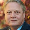 Tristram Wymark as Captain Hamish Smith