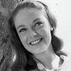 Elizabeth Hartman as Mrs. Brisby (voice)
