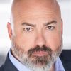 Thomas Cunningham as Robert E. Walton (as Tommy Cunningham)