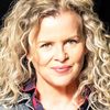 Shauna Black as Janice