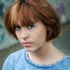 Marie Drion as Zoé (voice)