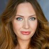 Rebecca Berg as Linnea