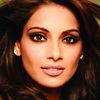 Bipasha Basu as Special appearances in the song 'Phir Milenge Chalte Chalte'