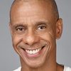 Jorge Lucas as Médico