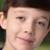 Samuel Logan as Sean