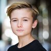 Walker Mintz as Jamie