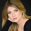 Sarah Fischer as Holly