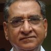 Gollapudi Maruti Rao as Landlord