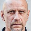 Yevgeni Sitokhin as Lew