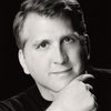 Daniel Roebuck as The Count / Ezra Mosher