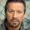 Ron Balicki as Customs Agent #1