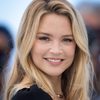 Virginie Efira as Diane Duchêne