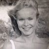 Linda Haynes as Gretchen
