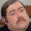 Patrick Newell as Cracknell