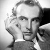 Raoul Schránil as Fred