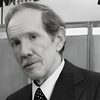 Roy Poole as Mister Robert