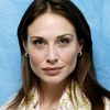 Claire Forlani as Shannon Dunham